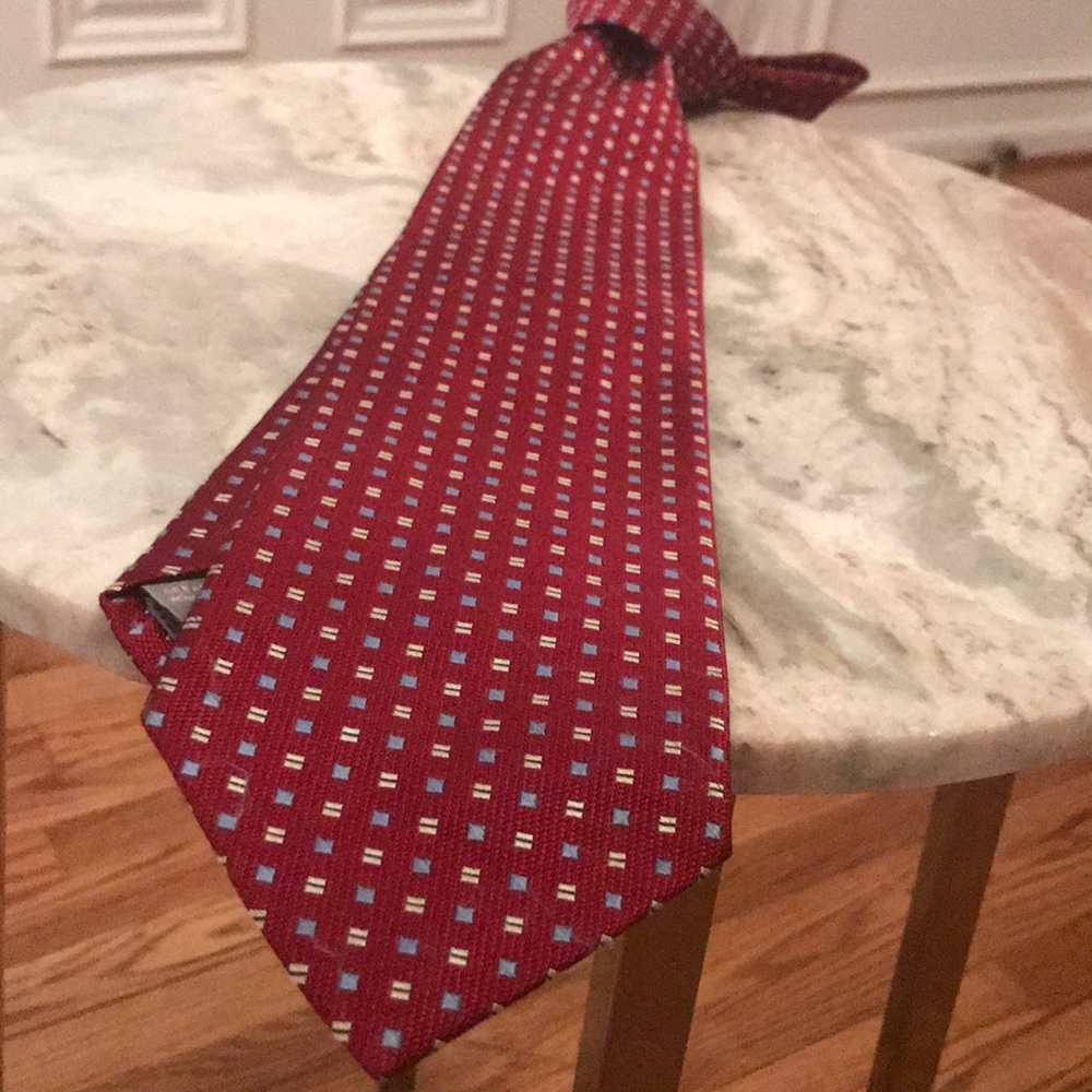Red necktie - Picture 2 of 5